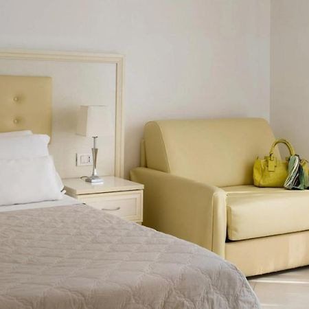 Residence Suite Smeraldo 리치오네 외부 사진