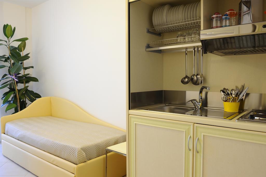Residence Suite Smeraldo 리치오네 외부 사진