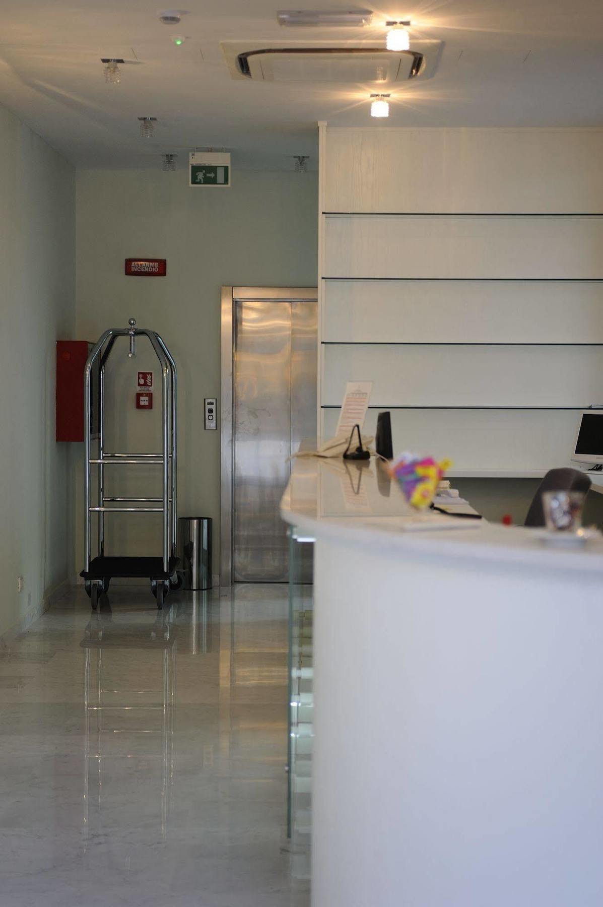 Residence Suite Smeraldo 리치오네 외부 사진