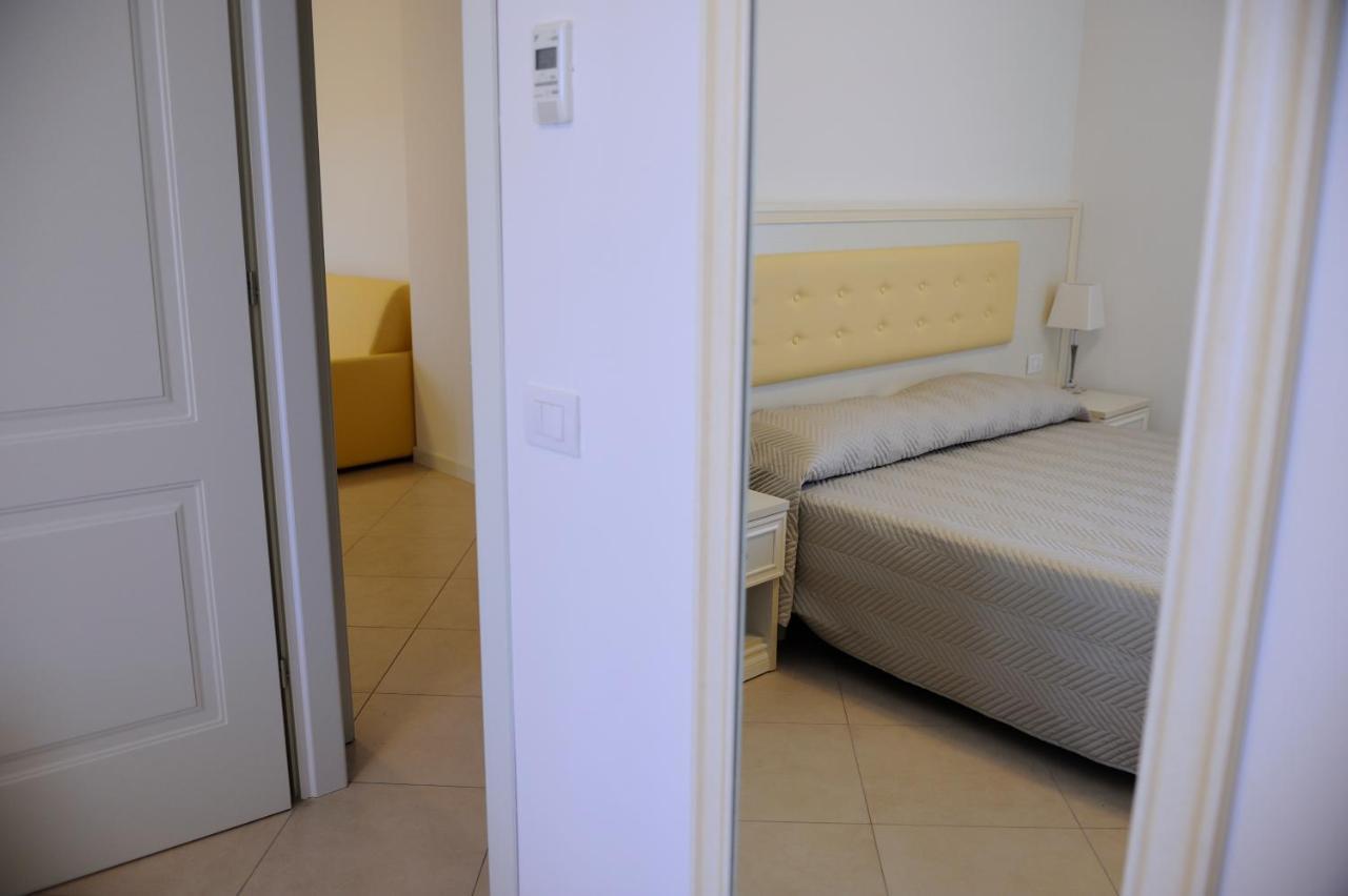 Residence Suite Smeraldo 리치오네 외부 사진