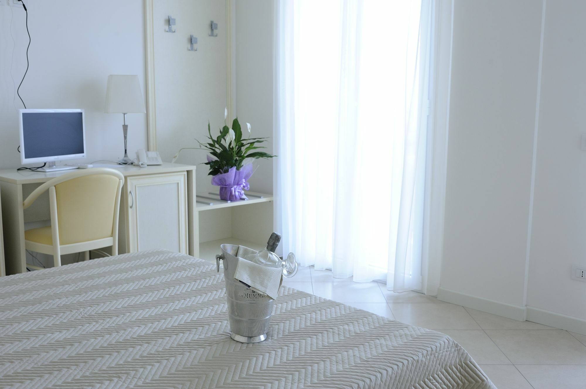 Residence Suite Smeraldo 리치오네 외부 사진